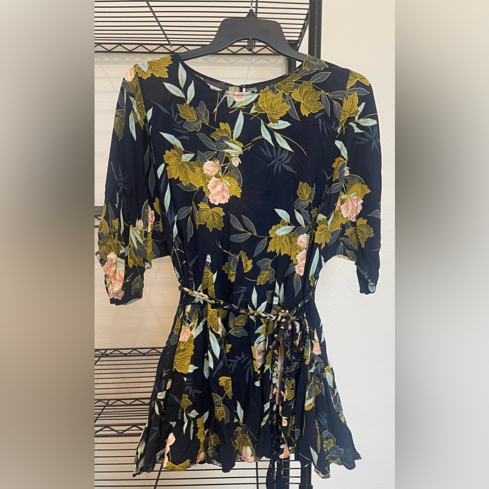 Lulus navy floral dress with wrap. Size large